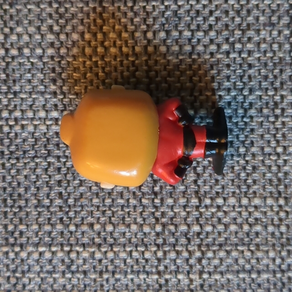 SALE 3/$9 or 4/$12: Disney Doorables Mr. Incredible Series 7 - Picture 2 of 2
